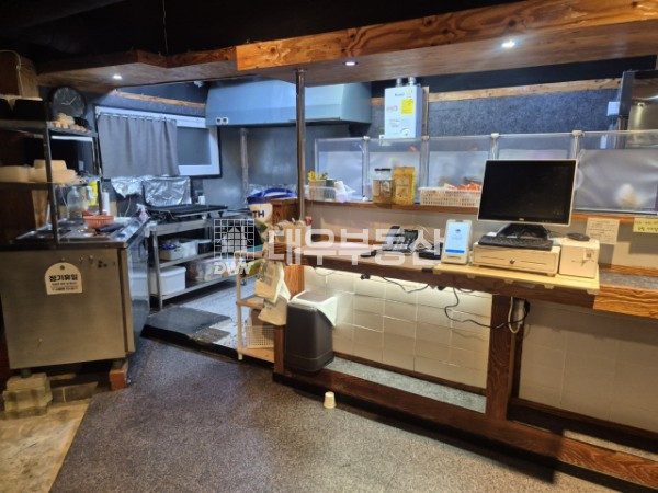 울산 울주군 온양읍 대안리 408-2 부속동 내부 상태 최상, 손볼 곳 없이 즉시 입점 가능 월세 매물번호 10696 사진 1
