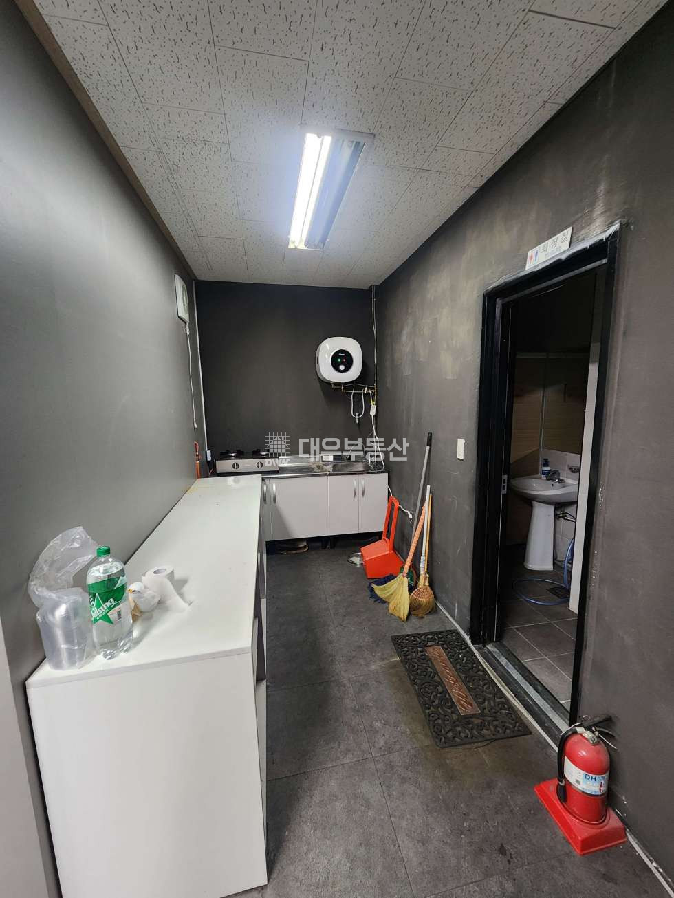 울산 울주군 온산읍 덕신리 410-5 엄청 넓은 활용도 높은 상가 매물 월세 매물번호 10705 사진 2